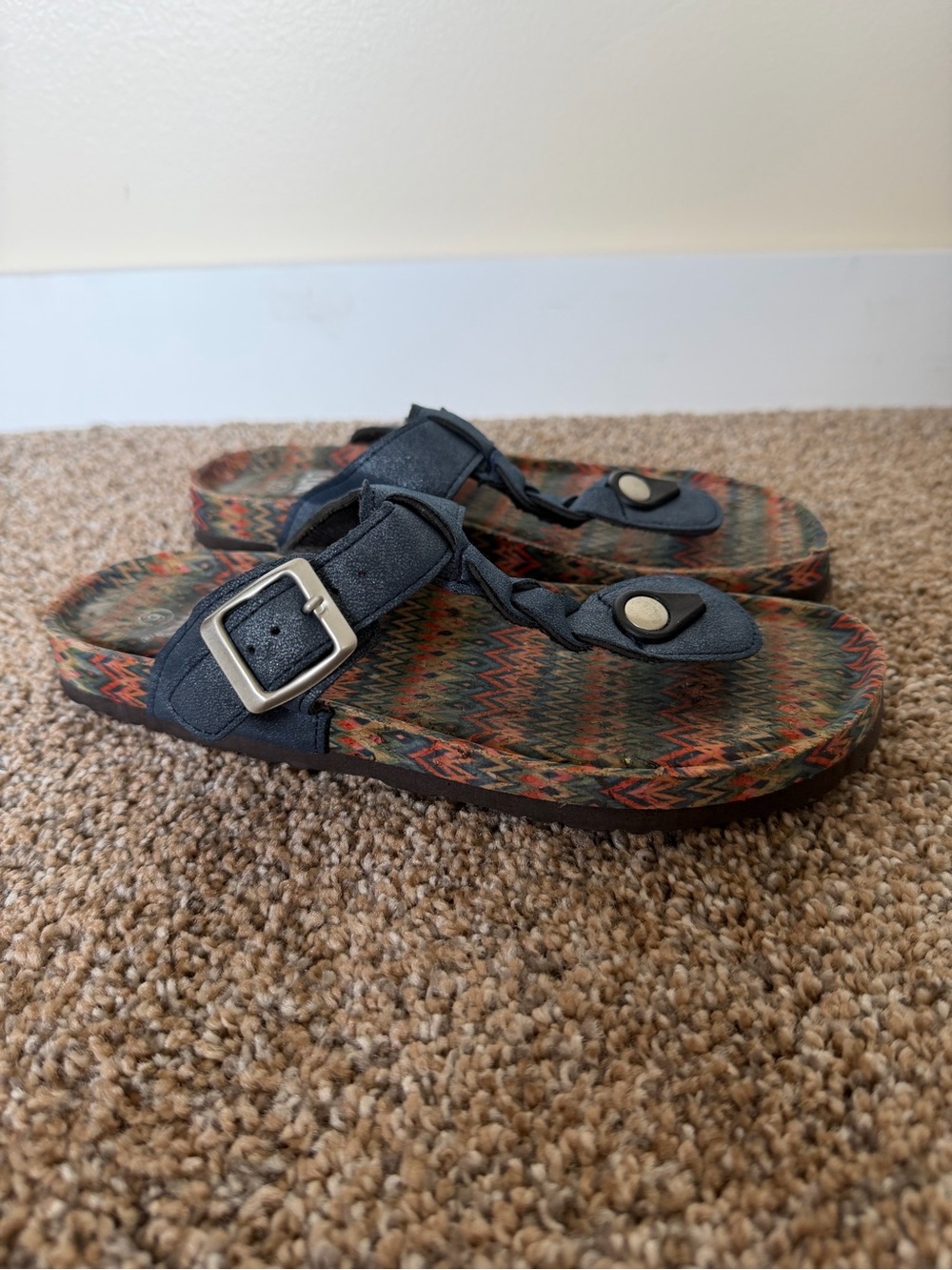 MUK LUKS Navy Blue Printed Sole Sandal